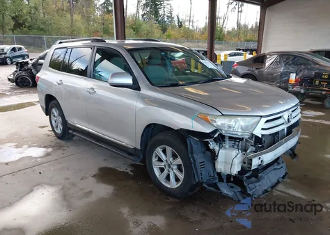 2013 Toyota Highlander Base Plus V6 z USA, uszkodzony, nr VIN 5TDZK3EH2DS100380